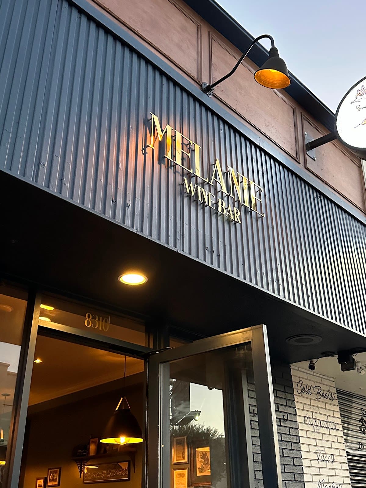 Melanie Restaurant