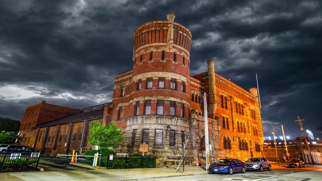 Cleveland Ghost Tours & Haunted Pub Crawls