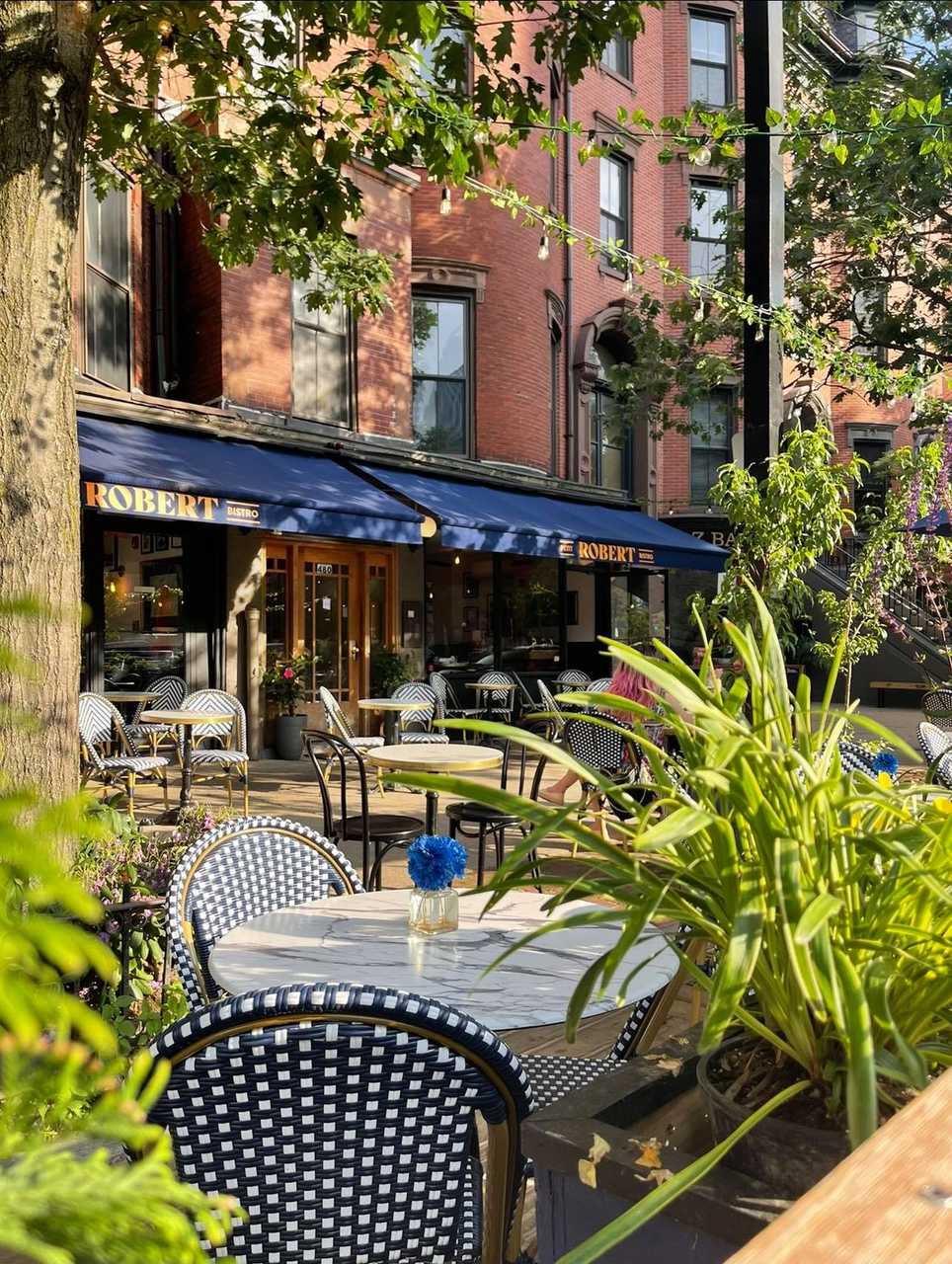 Petit Robert Bistro