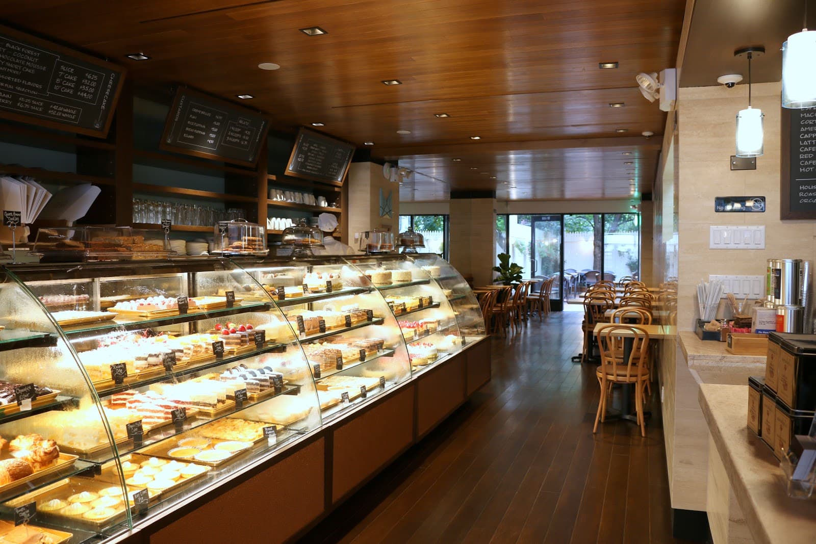 Mia's Bakery