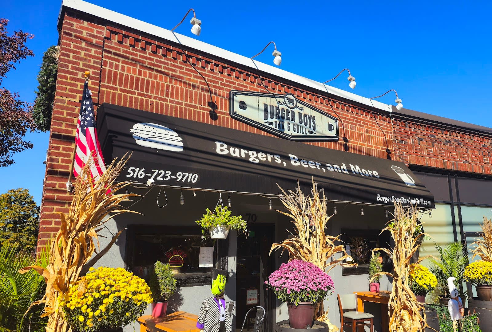 Burger Boys Bar & Grill