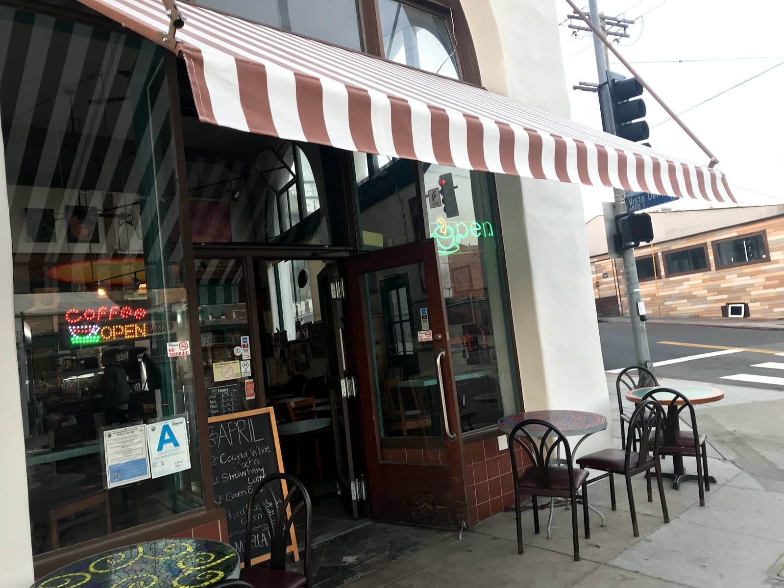 Tanner's Coffee Co. - Playa del Rey