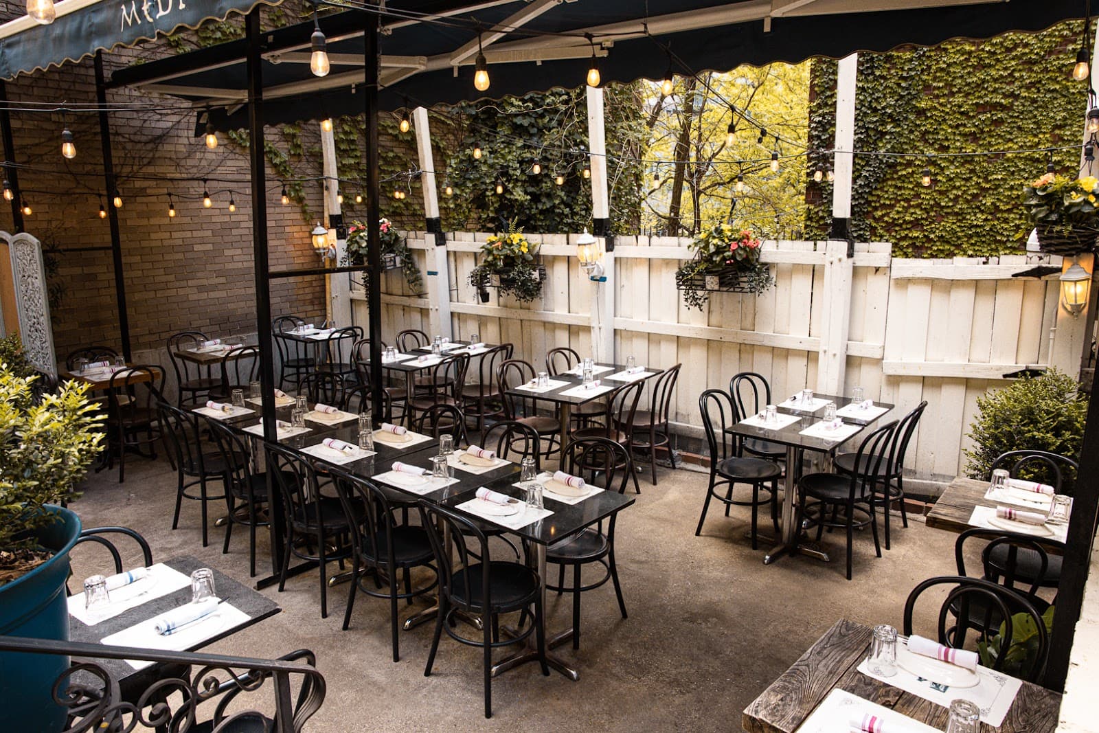 Medi Wine Bar & Restaurant