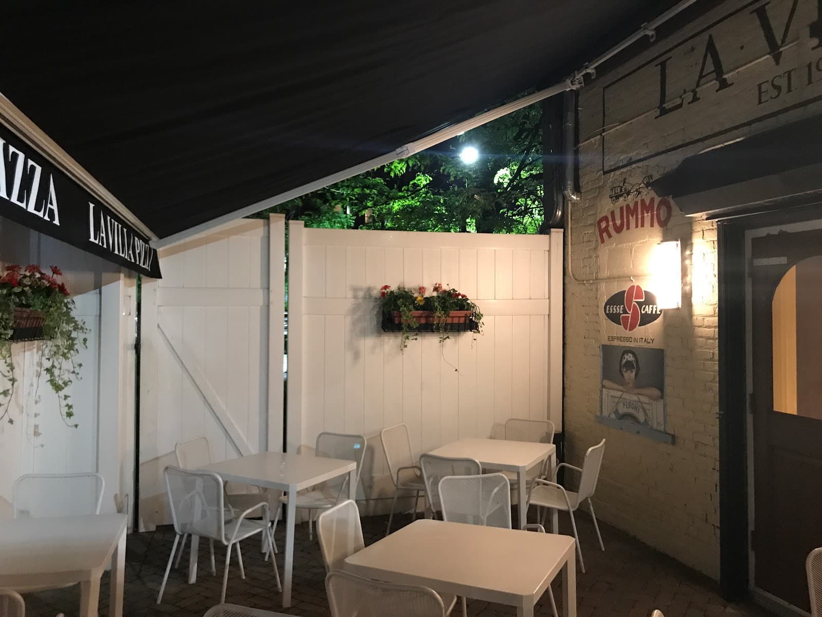 La Villa Pizza
