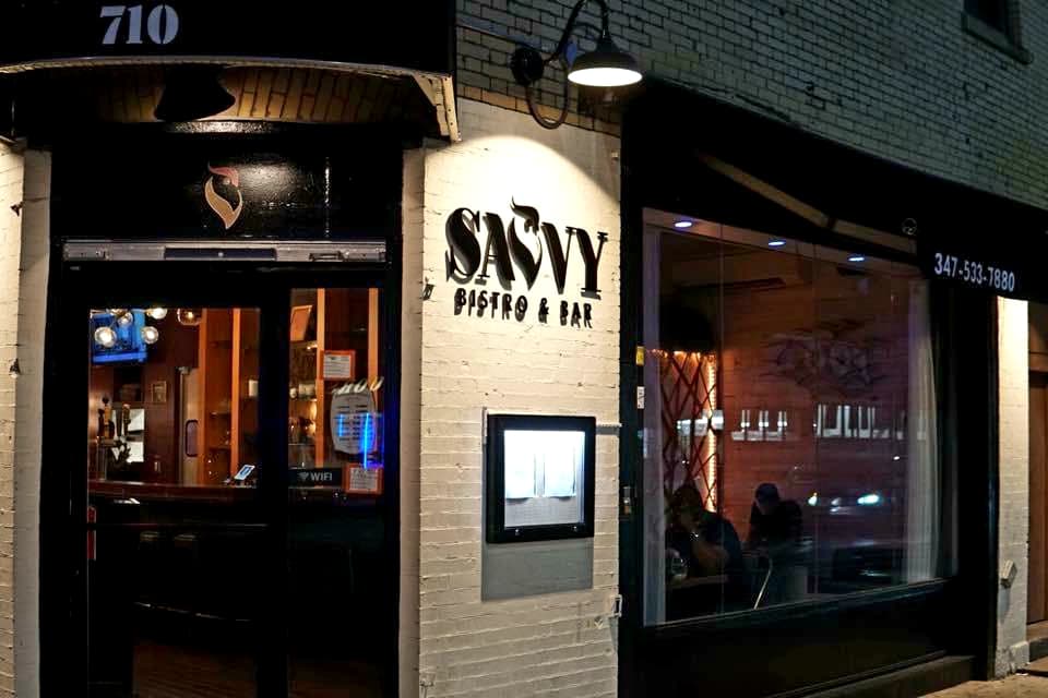 Savvy Bistro & Bar